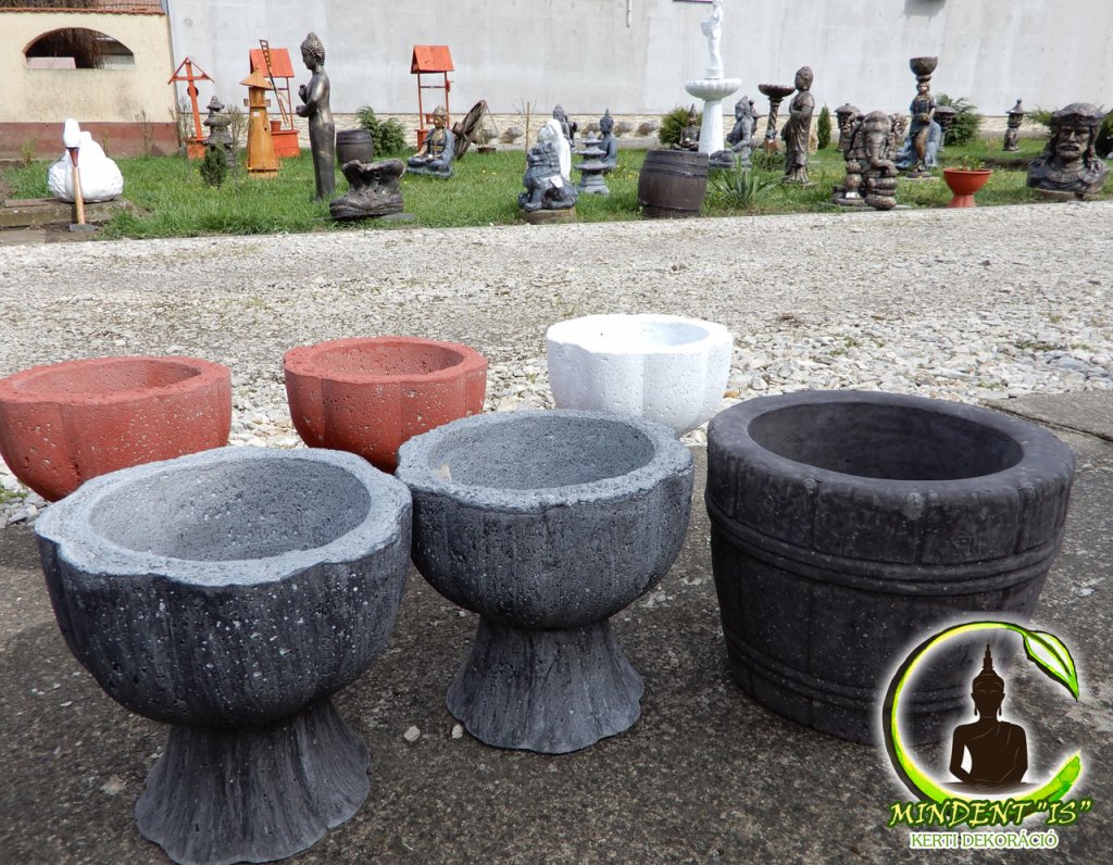 Mindent 'Is' kerti dekoráció 09